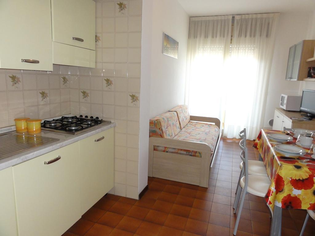 Villa Tripoli Bibione Oda fotoğraf